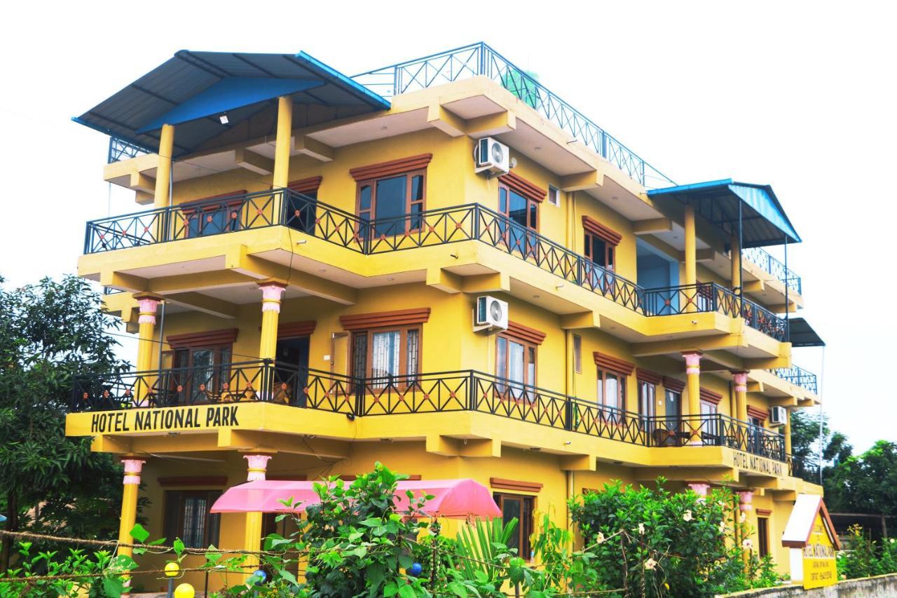 Hotel National Park Sauraha- Homely Stay And Peaceful Location With Jungle Safari Arrangements Eksteriør billede