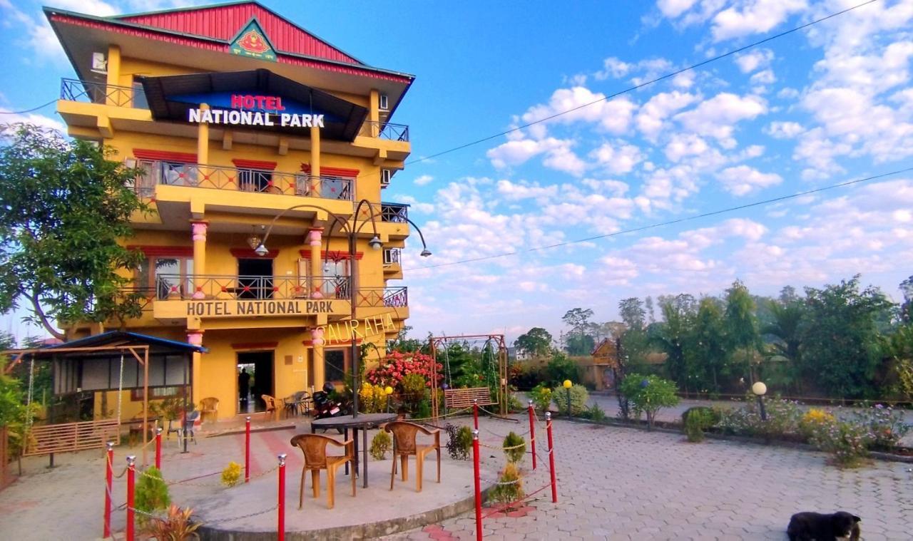 Hotel National Park Sauraha- Homely Stay And Peaceful Location With Jungle Safari Arrangements Eksteriør billede
