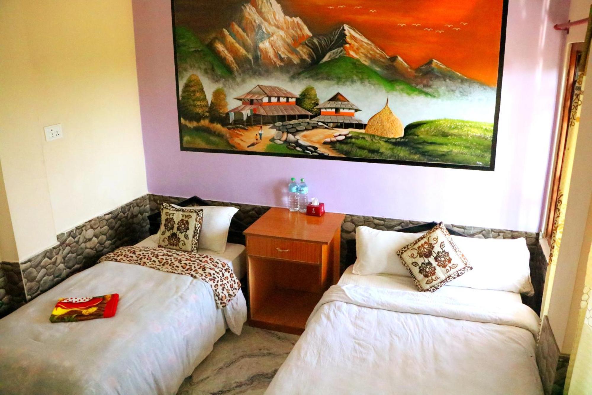 Hotel National Park Sauraha- Homely Stay And Peaceful Location With Jungle Safari Arrangements Eksteriør billede
